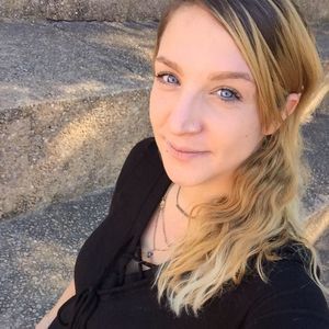 Meet your Posher, Whitney